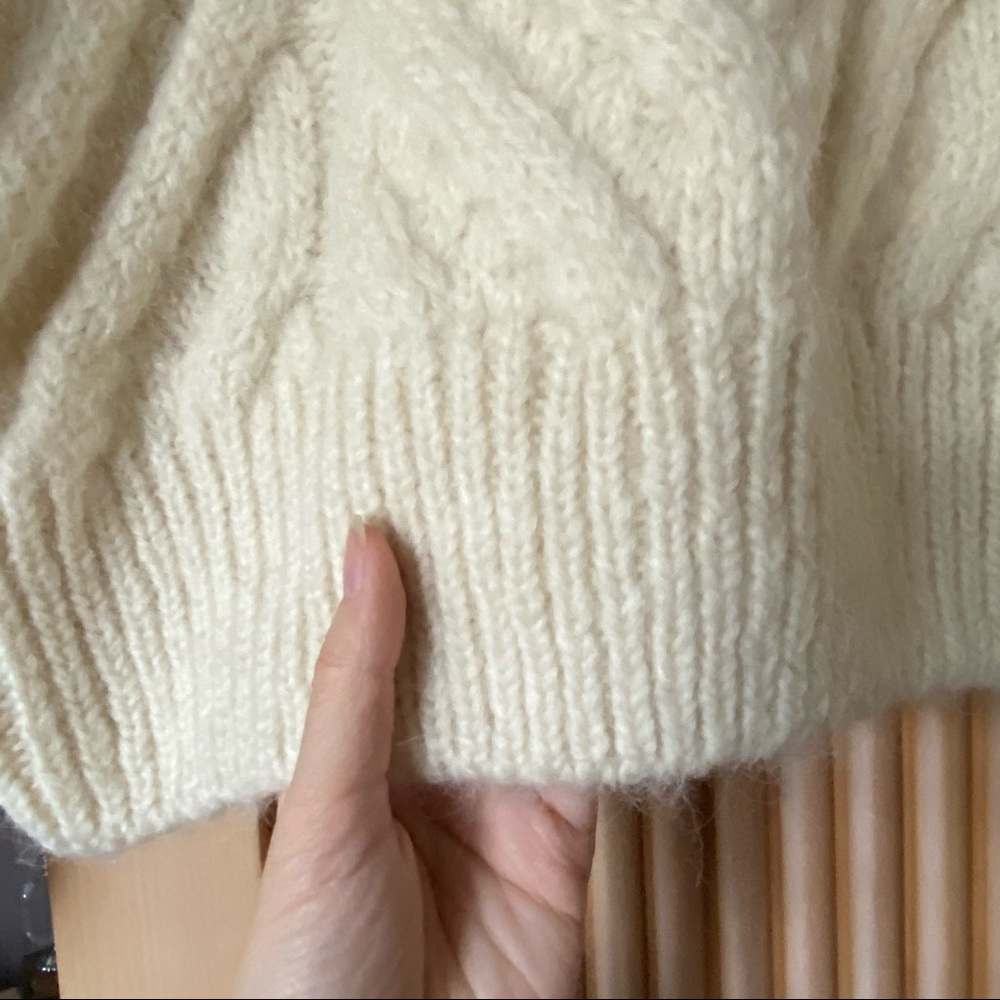 Zara Limited Edition Wool and Alpaca Knit Cropped Sweater with Chain Detail - Picture 6 of 13